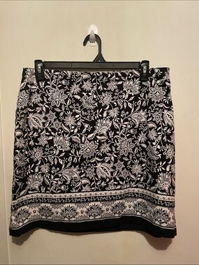 Black & White Floral Border Skirt by Talbots